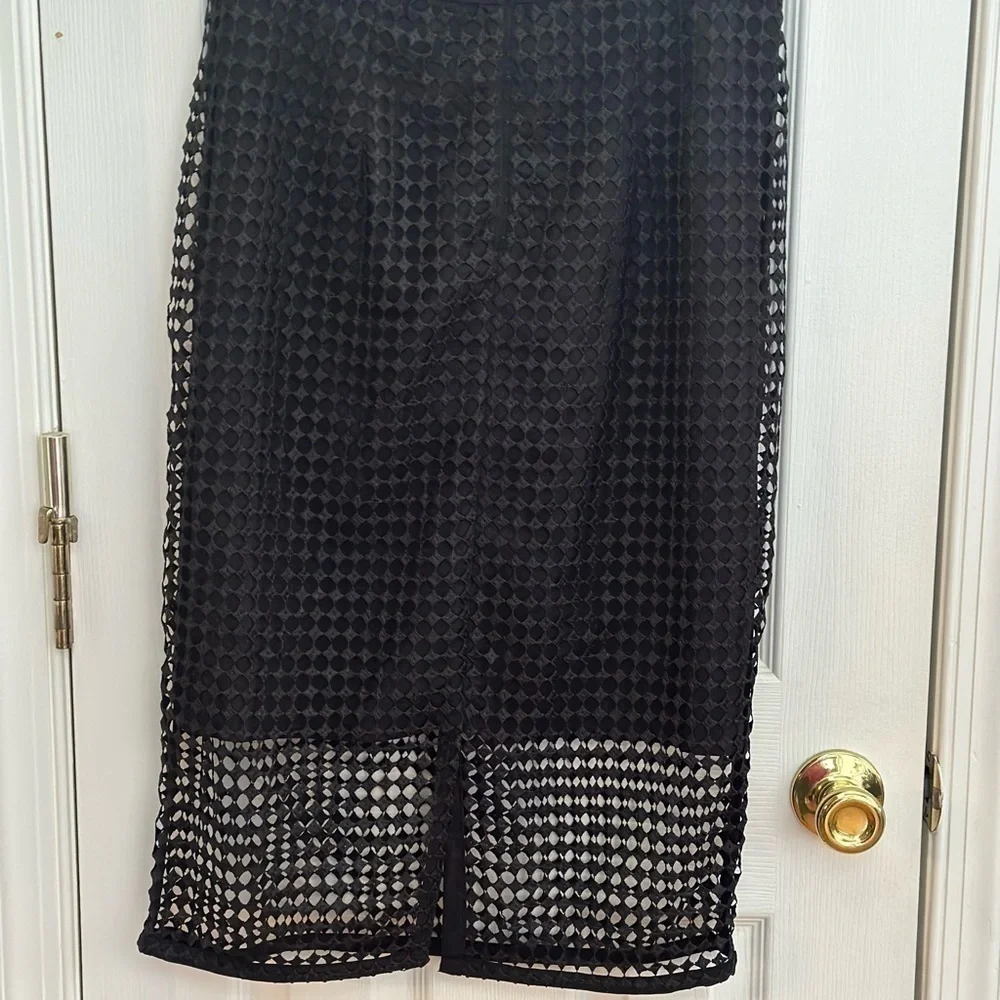 ANN Taylor Black cut out overlay over mini pencil skirt‎ size 8 #s1125